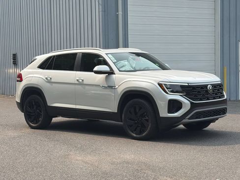 New 2026 Volkswagen Atlas Cross Sport SE AWD/4WD image 1