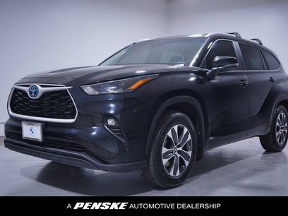 Used 2023 Toyota Highlander XLE