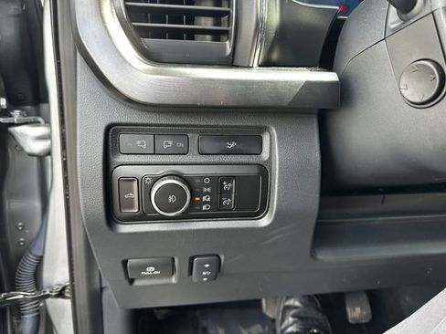 Used 2023 Ford F250 Lariat w/ Lariat Ultimate Package AWD/4WD image 31
