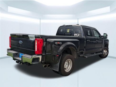 Used 2023 Ford F350 XL w/ XL Chrome Package AWD/4WD image 3