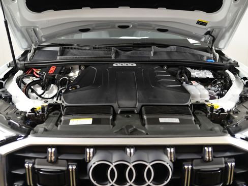 Used 2025 Audi Q7 2.0T Premium w/ Convenience Package image 16
