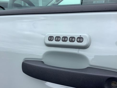 Used 2024 Ford Ranger XLT AWD/4WD image 3