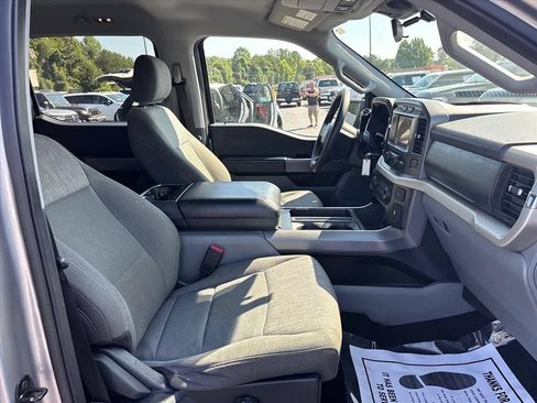 Used 2021 Ford F150 XLT AWD/4WD image 12