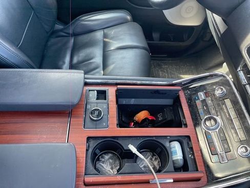 Used 2024 Lincoln Navigator Reserve image 17