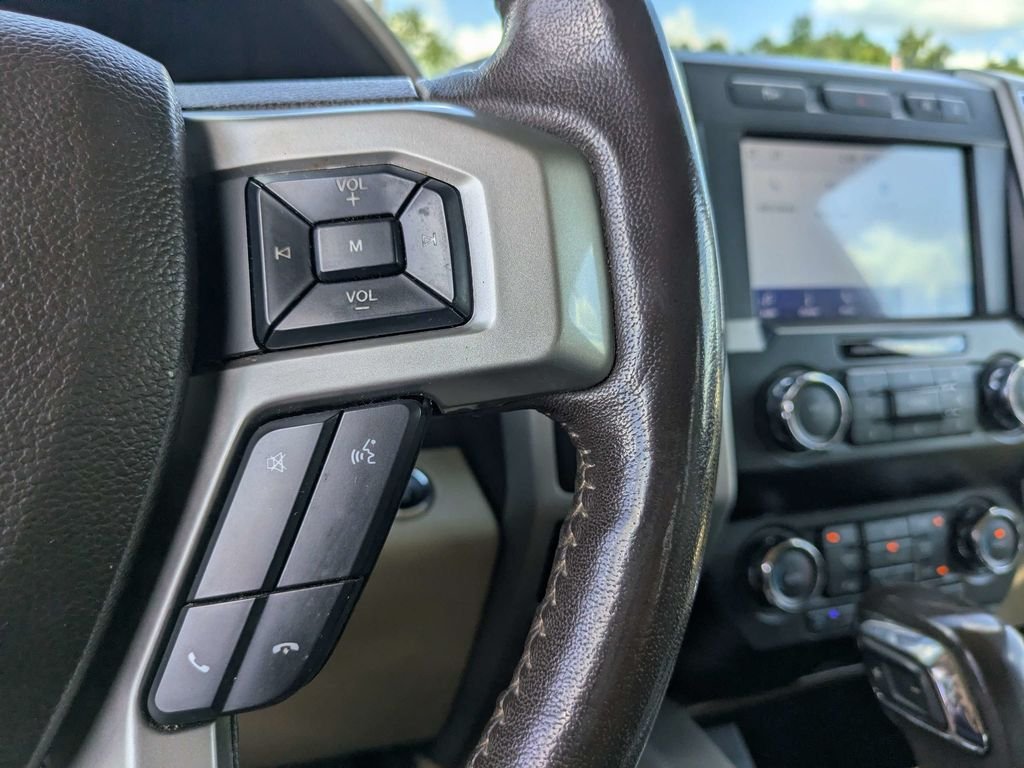 Used 2020 Ford F150 Lariat RWD image 27