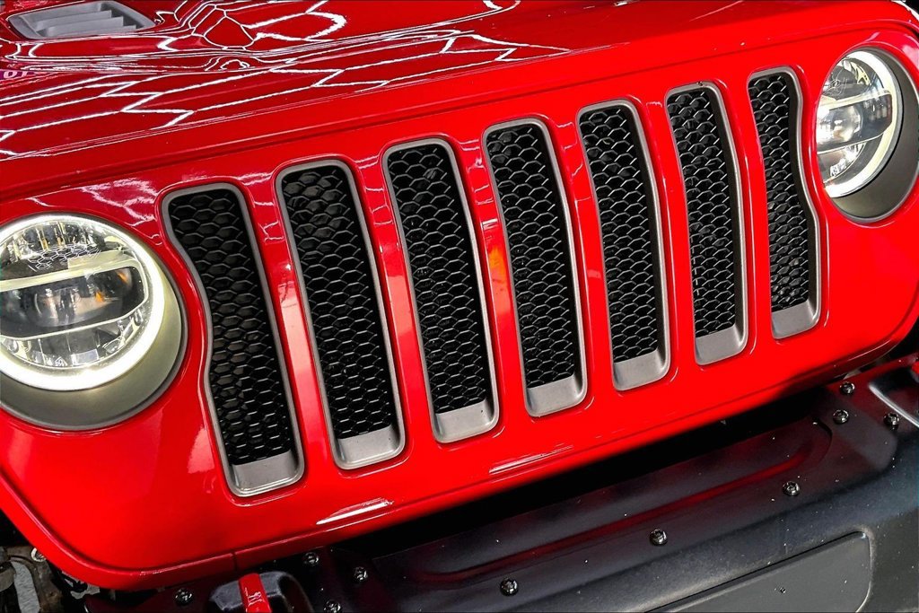 Used 2019 Jeep Wrangler Unlimited Rubicon w/ Dual Top Group AWD/4WD image 32