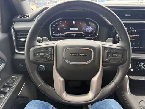 Used 2024 GMC Sierra 1500 Denali w/ Denali Reserve Package AWD/4WD image 14