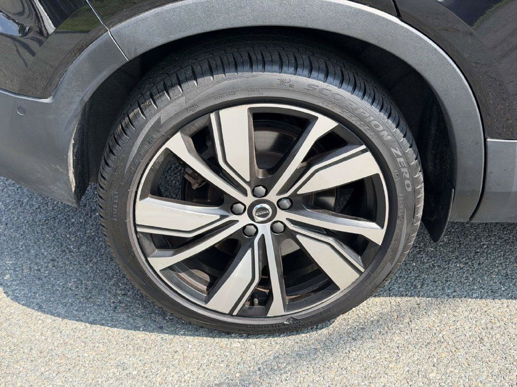 Used 2022 Volvo XC40 P8 Recharge Ultimate AWD/4WD image 24