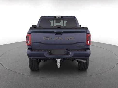 Used 2025 RAM 2500 Limited AWD/4WD image 7