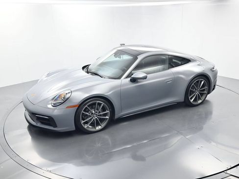 Certified 2024 Porsche 911 Carrera RWD image 35