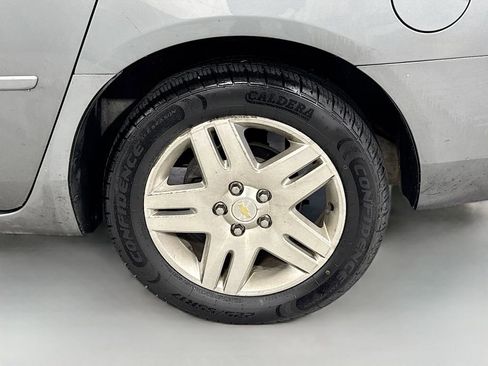 Used 2007 Chevrolet Impala LT image 11