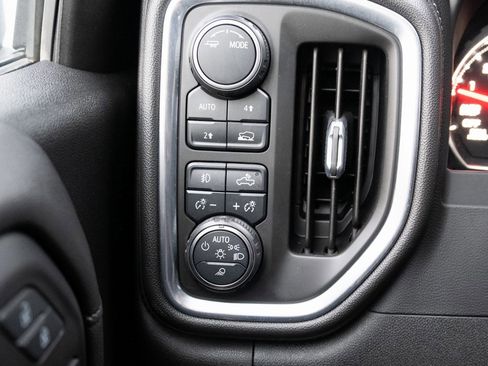 Used 2020 Chevrolet Silverado 1500 LTZ image 11