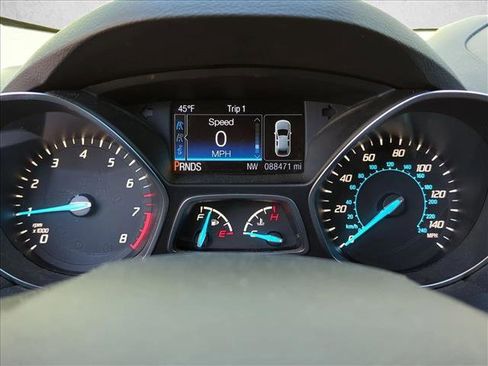 Used 2015 Ford Escape Titanium image 9