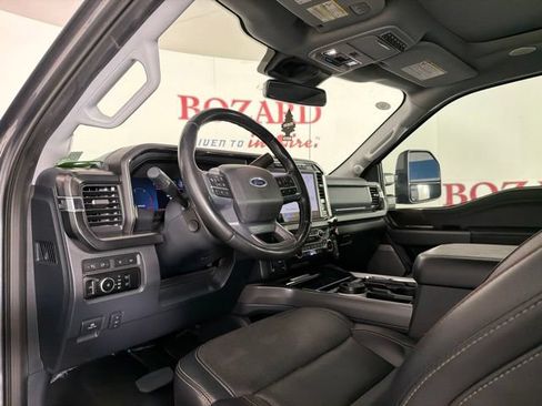 Used 2023 Ford F250 Lariat w/ Lariat Ultimate Package AWD/4WD image 12