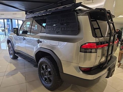 New 2025 Lexus GX 550 image 7
