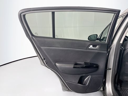 Used 2021 Kia Sportage EX FWD image 25