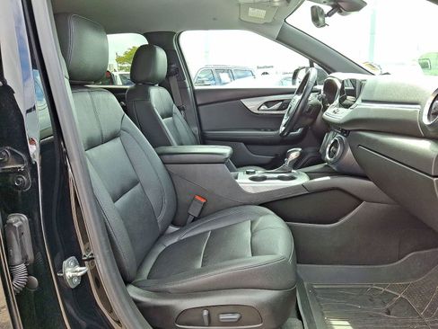 Used 2022 Chevrolet Blazer LT w/ Sound & Technology Package FWD image 34
