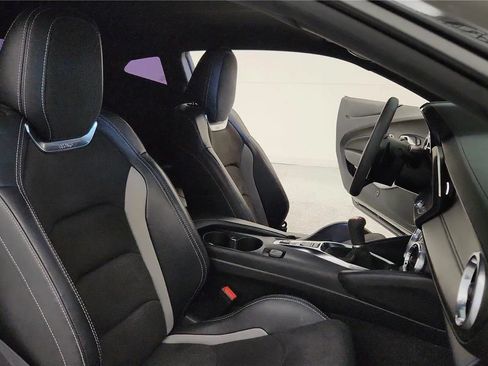 Used 2020 Chevrolet Camaro SS RWD image 25