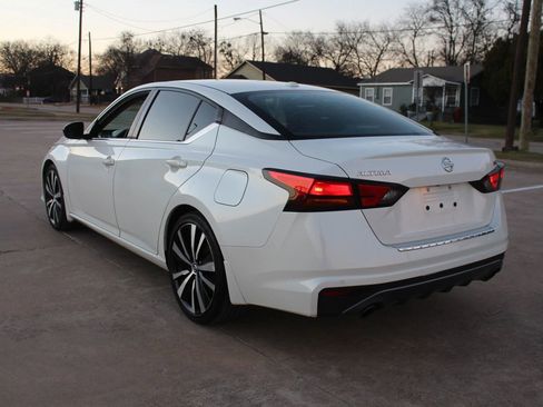 Used 2020 Nissan Altima 2.5 SR image 11