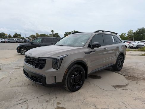 Certified 2026 Kia Sorento SX Prestige AWD/4WD image 4