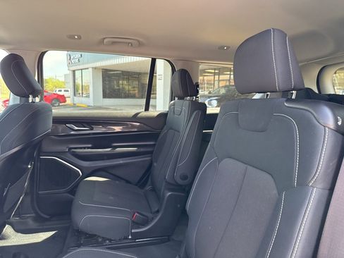 Used 2022 Jeep Grand Cherokee L Laredo w/ Luxury Tech Group I image 35