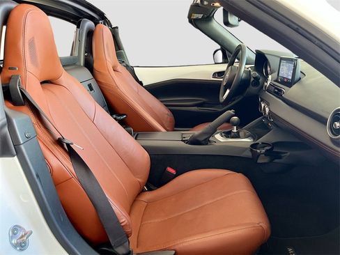 Used 2023 MAZDA MX-5 Miata Grand Touring image 28