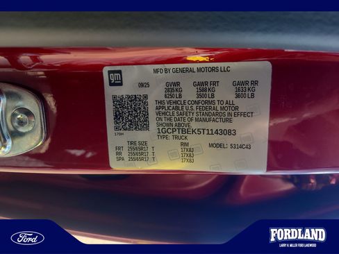 Used 2026 Chevrolet Colorado W/T w/ Advanced Trailering Package AWD/4WD image 25