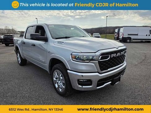New 2026 RAM 1500 4x4 Crew Cab image 3