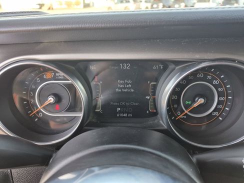 Used 2018 Jeep Wrangler Unlimited Sahara AWD/4WD image 21