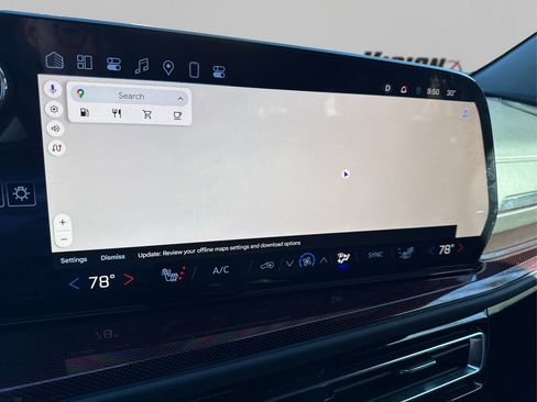 Used 2024 Chevrolet Traverse Z71 image 32