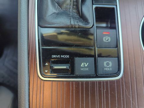 Used 2021 Toyota Sienna LE image 18