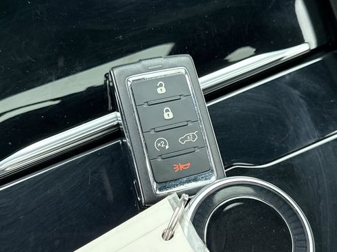 Used 2023 Jeep Grand Cherokee Altitude AWD/4WD image 24