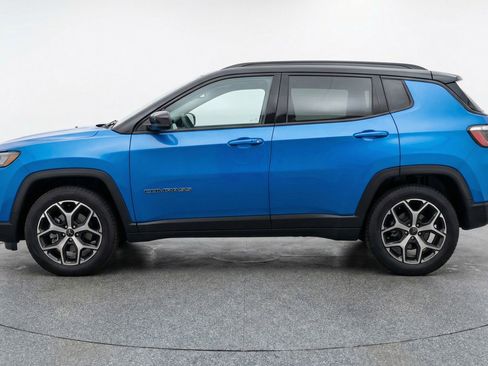 Used 2025 Jeep Compass Limited AWD/4WD image 5