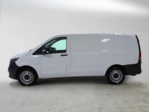 Used 2020 Mercedes-Benz Metris image 6