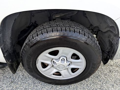 Used 2021 Toyota Tundra SR5 w/ SR5 Upgrade Package image 4