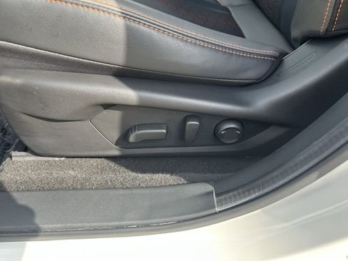 Used 2025 Subaru Crosstrek 2.5i Limited w/ Crosstrek Mirror Package image 20