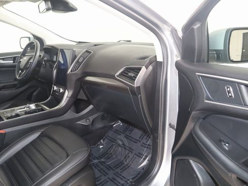 Used 2024 Ford Edge SEL w/ Convenience Package image 40