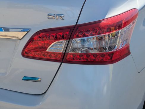 Used 2014 Nissan Sentra SR FWD image 5