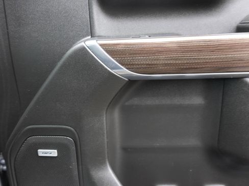 Used 2022 Chevrolet Silverado 1500 LT Trail Boss w/ Convenience Package II image 36