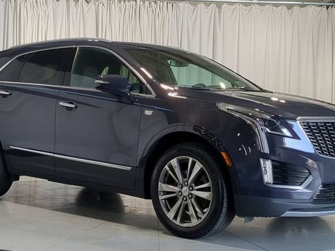 Used 2024 Cadillac XT5 Premium Luxury AWD/4WD image 2