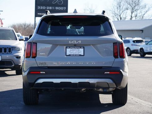 Used 2022 Kia Sorento X-Line EX image 4