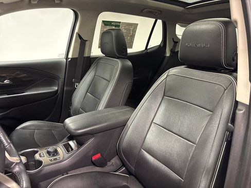 Used 2020 GMC Terrain Denali w/ Denali Premium Package FWD image 26