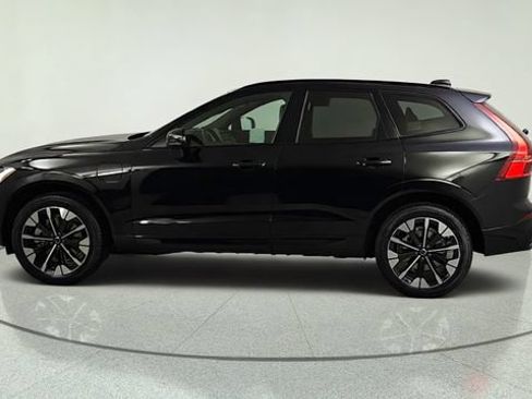 New 2026 Volvo XC60 T8 Plus w/ Climate Package AWD/4WD image 4