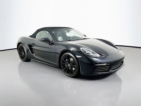Used 2025 Porsche 718 Boxster image 7