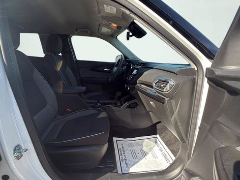 Used 2023 Chevrolet TrailBlazer LT w/ Convenience Package AWD/4WD image 34