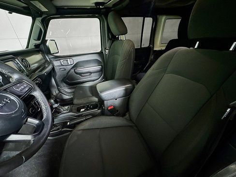 Used 2020 Jeep Wrangler Unlimited Sport S image 11