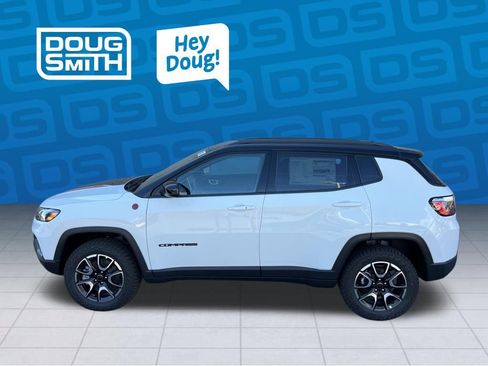 New 2026 Jeep Compass Trailhawk AWD/4WD image 3