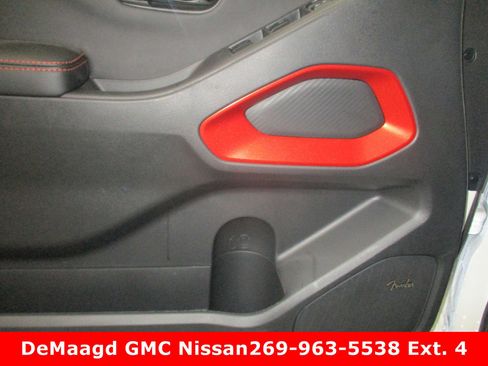 New 2025 Nissan Frontier PRO-4X w/ Pro Premium Package image 18