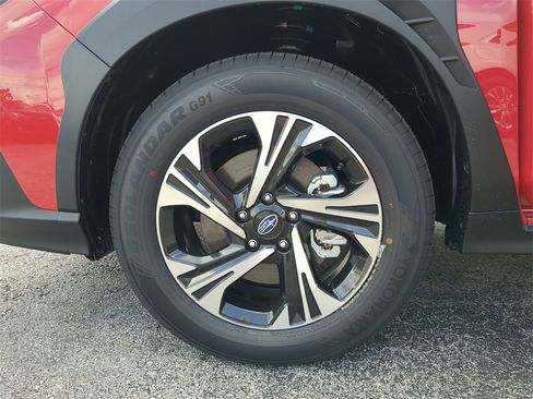 Certified 2025 Subaru Crosstrek 2.0i Premium image 31