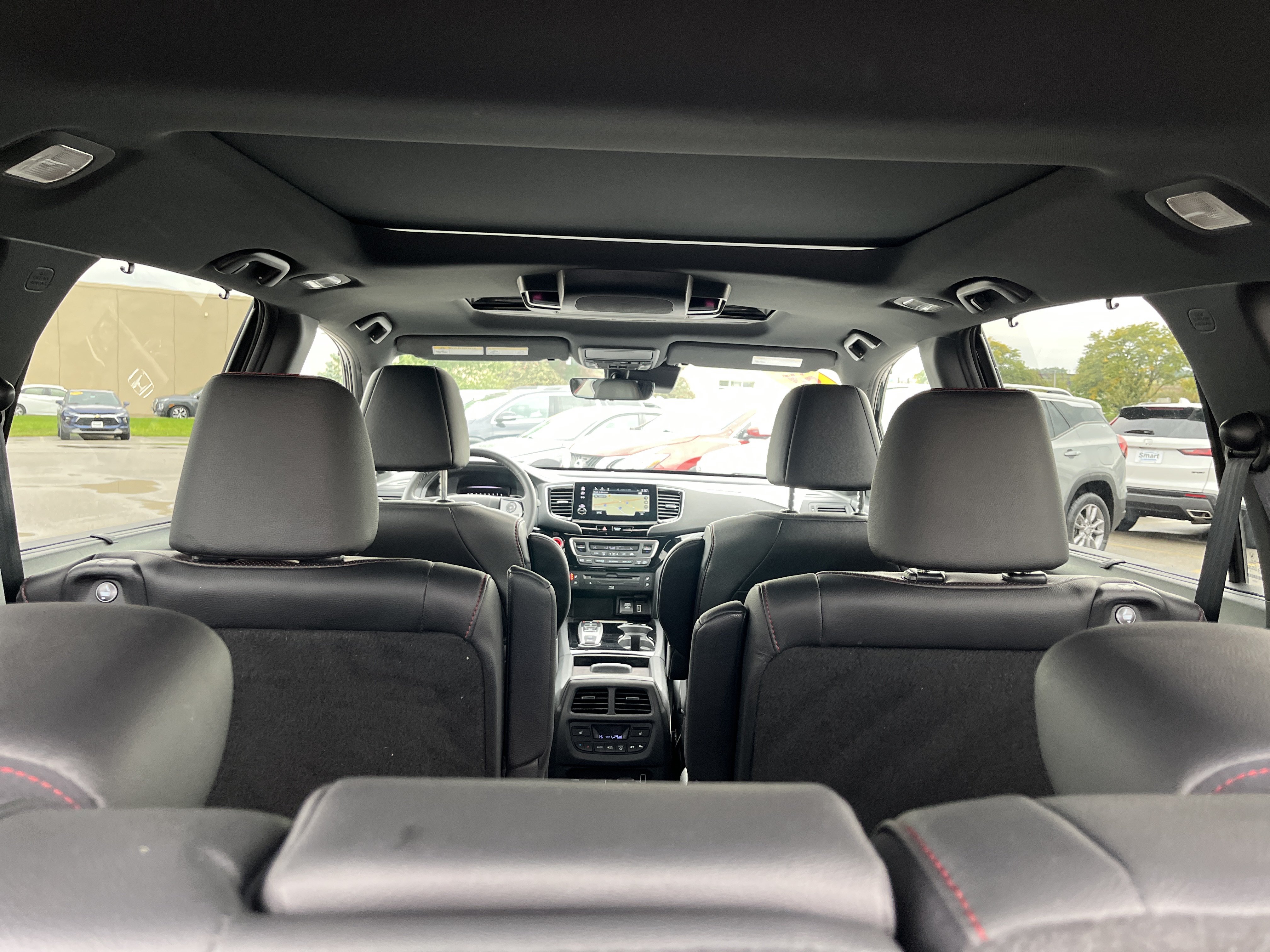 Used 2020 Honda Pilot Black Edition image 14